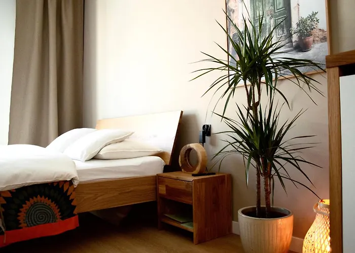 Liberty 637 Apartment *